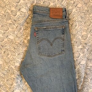 Levi’s Wedgie Ankle Jeans — Size 29, Like New